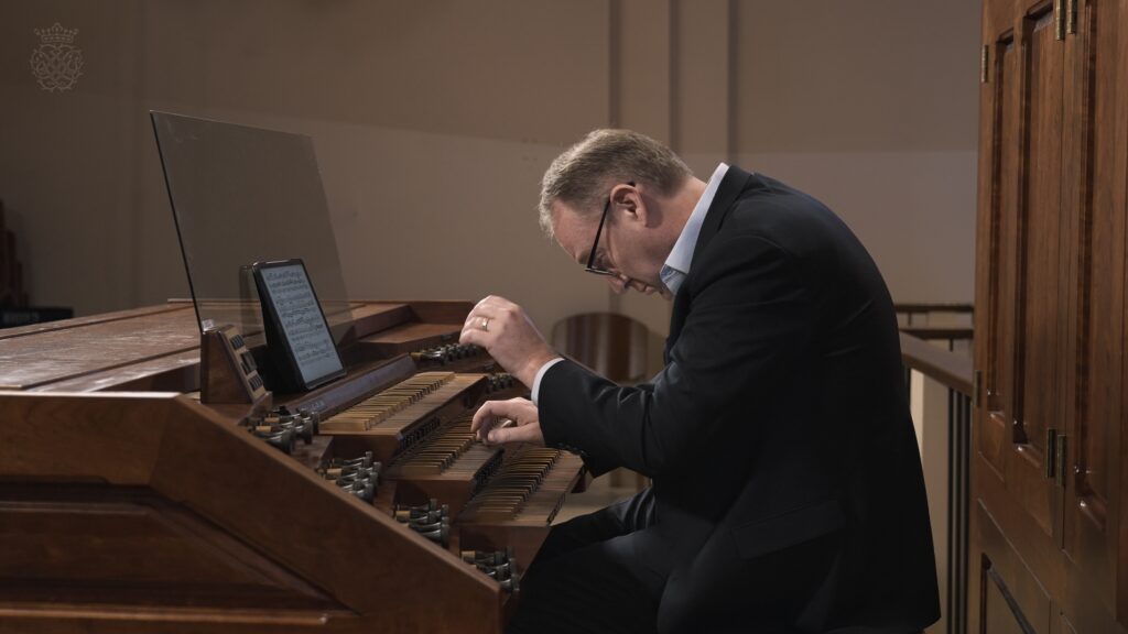 Organist Scott Dettra performs at Arizona Bach Festival - WIDE-1
