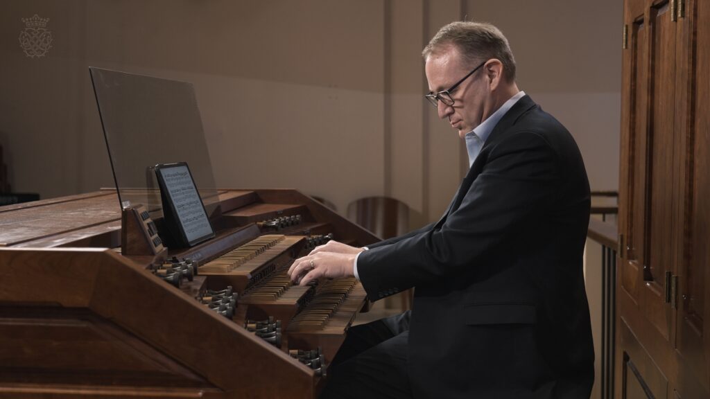 Organist Scott Dettra performs at Arizona Bach Festival - WIDE-2